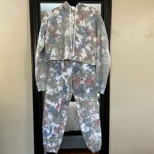 tie-dye sweat set